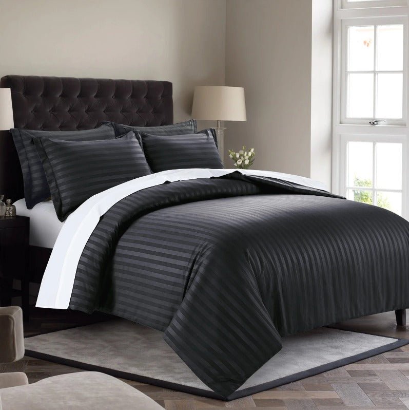 Black Stripe - 7pcs Winter Razai/Quilt Set (Luxury) - Windsorlino.com