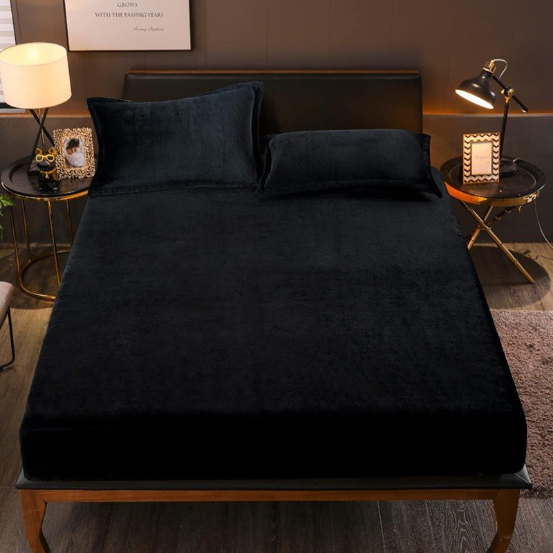 Black Velvet - Luxury Fitted Sheet - Windsorlino.com