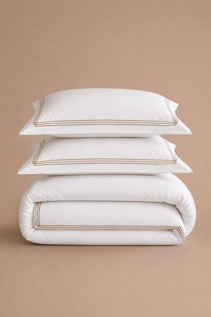 1000 Thread Count Cotton Sateen Luxe Duvet Set – White with Three-Line Gold Embroidery