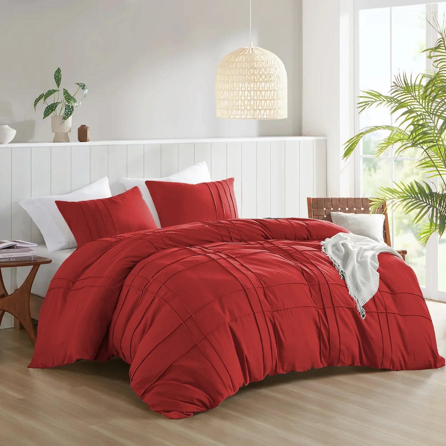 Luxury Double Pleated Duvet - King / Red