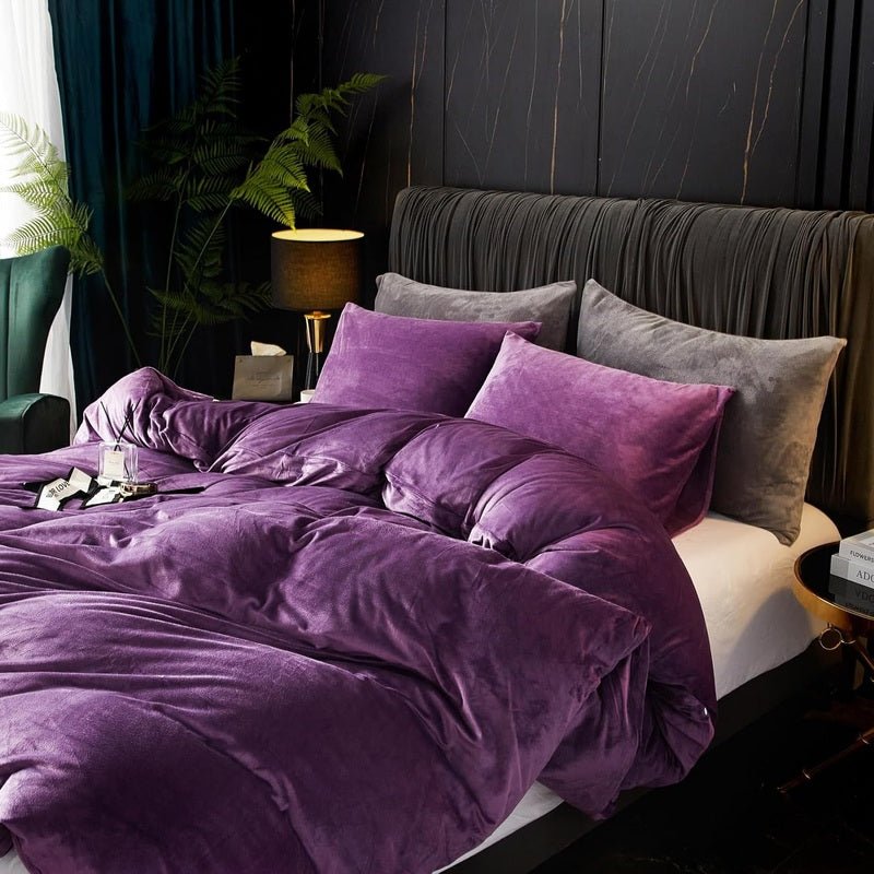 Plum Velvet - Bed Set 8 Pcs (Luxury) - Windsorlino.com